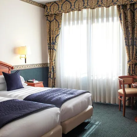 韦斯普奇星际酒店 比森齐奥营