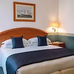 Отель Starhotels Vespucci Кампи-Бизенцио