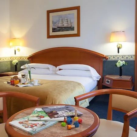 Hotel Starhoteles Vespucci 4*