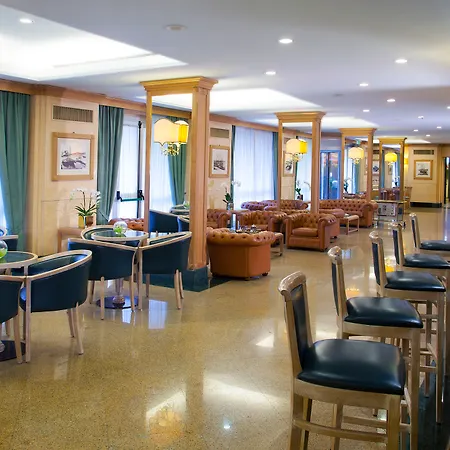 Hotel Starhoteles Vespucci 4*